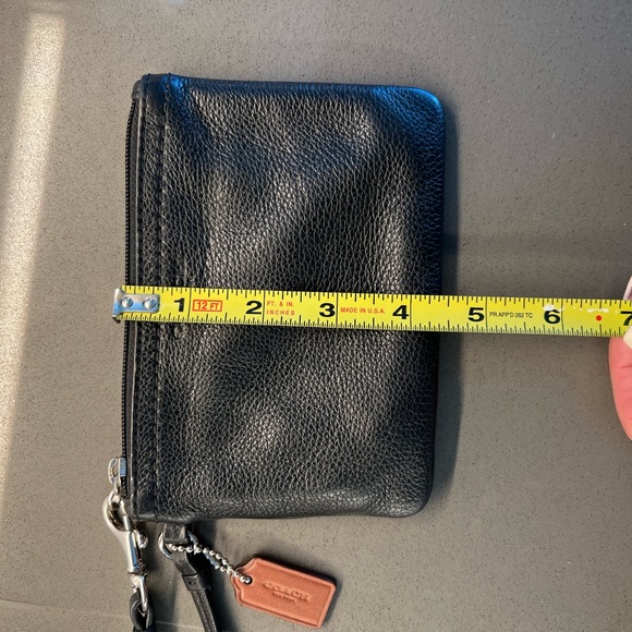 Coach Wristlet F51763 - Picture 5 of 8